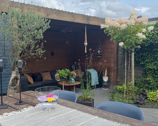 zomerdecoratie in je tuin zelf maken